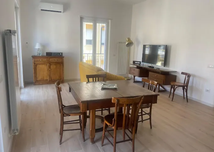 Galliano 51. In Con Stile.