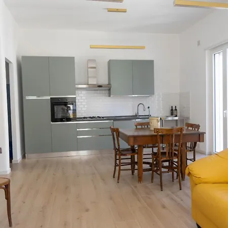 Galliano 51. In Con Stile. Apartment Soverato Marina